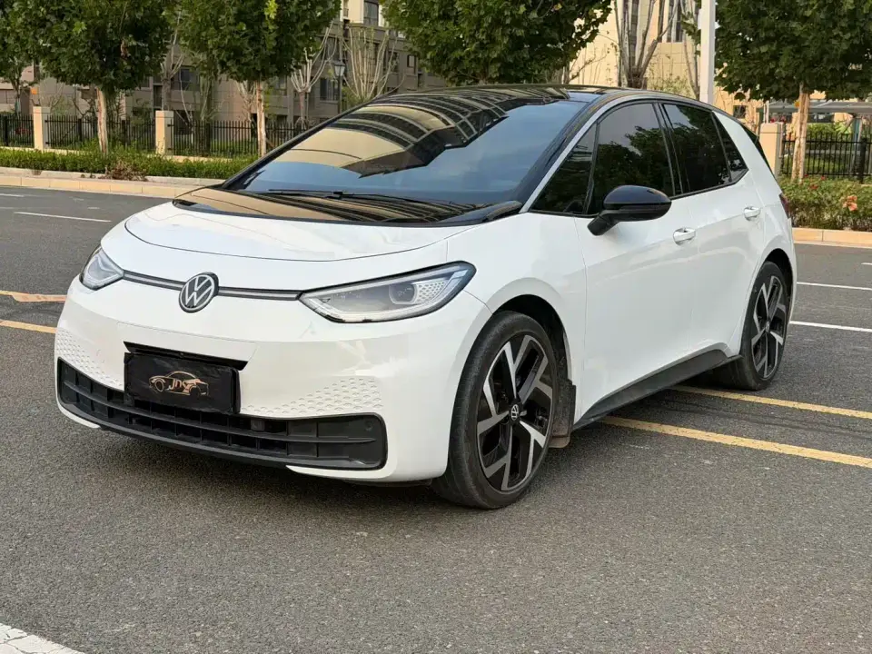 Volkswagen ID.3 Smart Outstanding Edition 2024