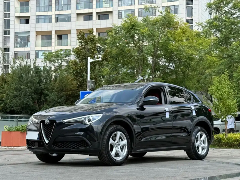 Alfa Romeo Stelvio 2.0T 200HP Luxury Edition 2019