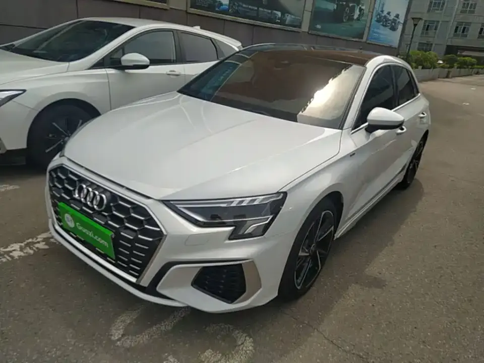 Audi A3 Model Sportback 35 TFSI Fashion Sport 2024