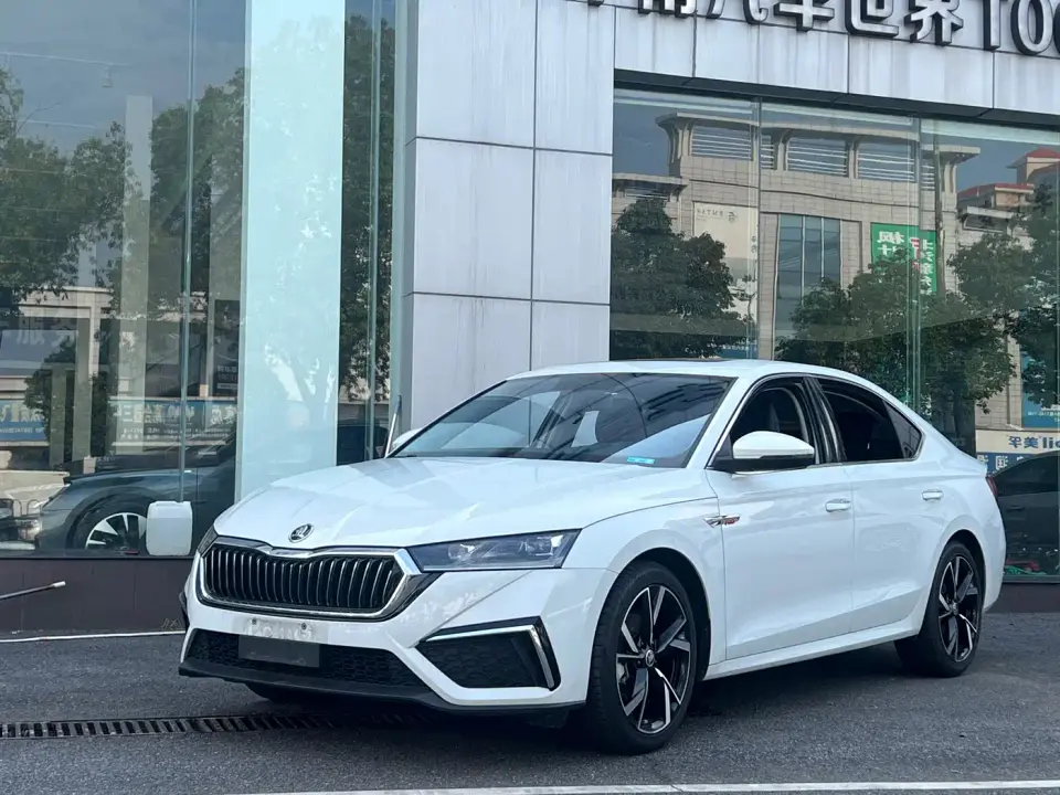 Skoda Octavia Facelift PRO TSI280 Premium Edition 2024