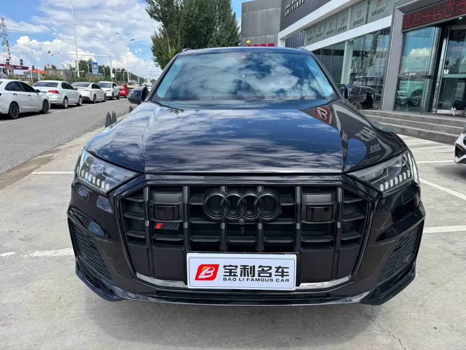 Audi Q7 45 TFSI quattro S line Sport 2021