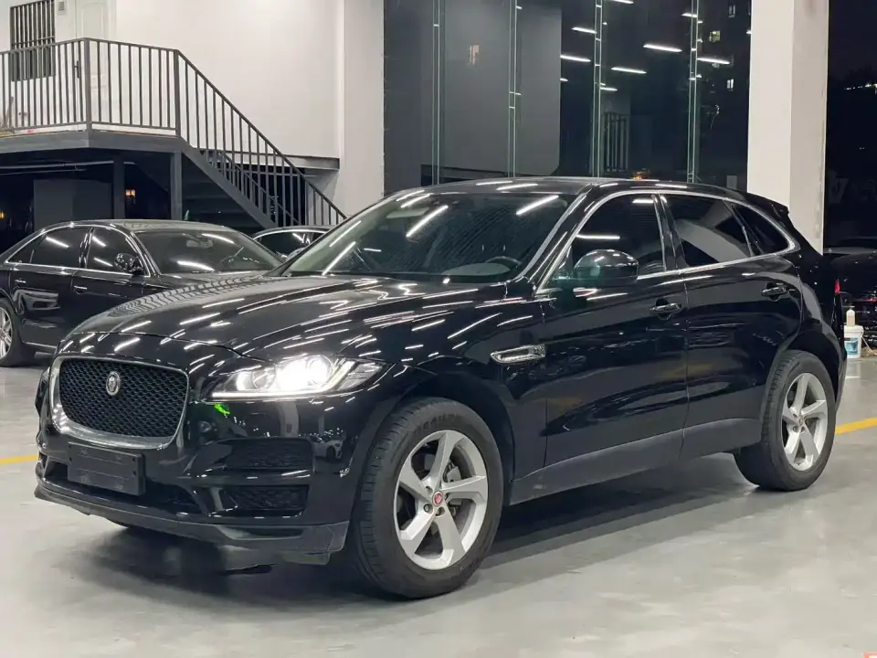 Jaguar F-PACE 2.0T Urban Premium Edition 2020