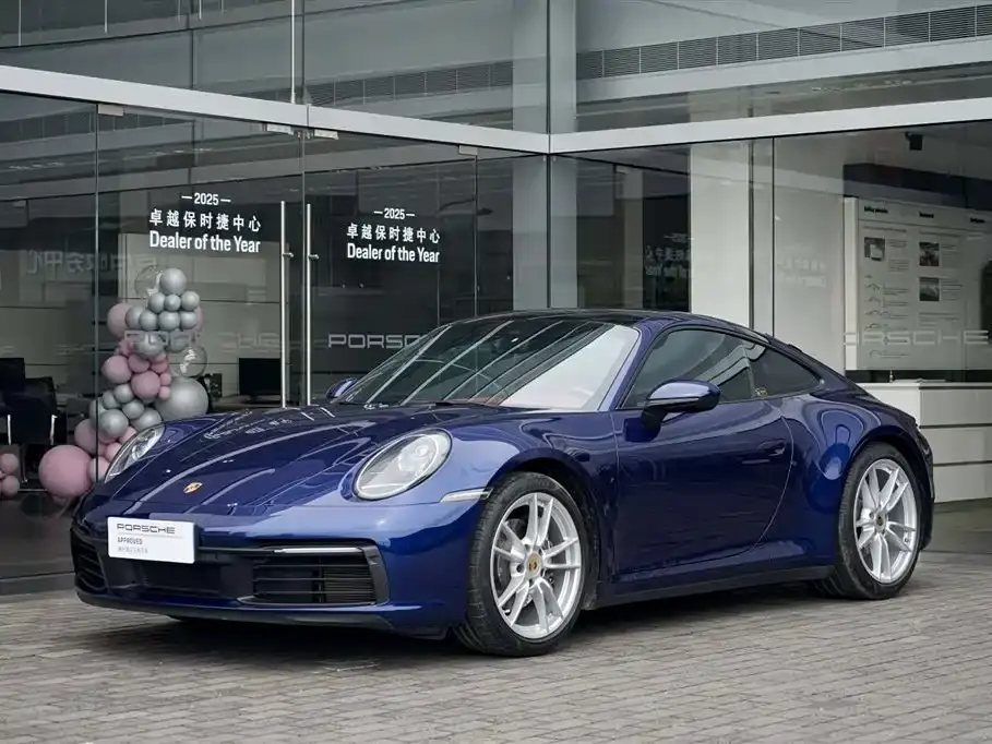Porsche 911 Carrera 3.0T 2021