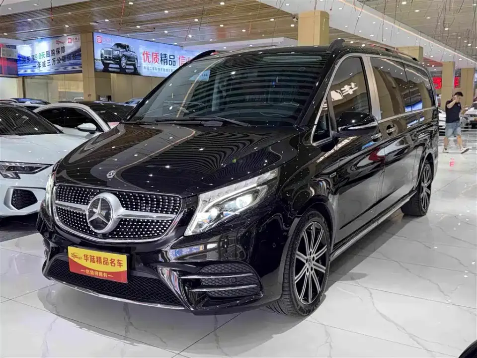 Mercedes-Benz V-Class V 260 L Long Wheelbase Luxury Edition 2023