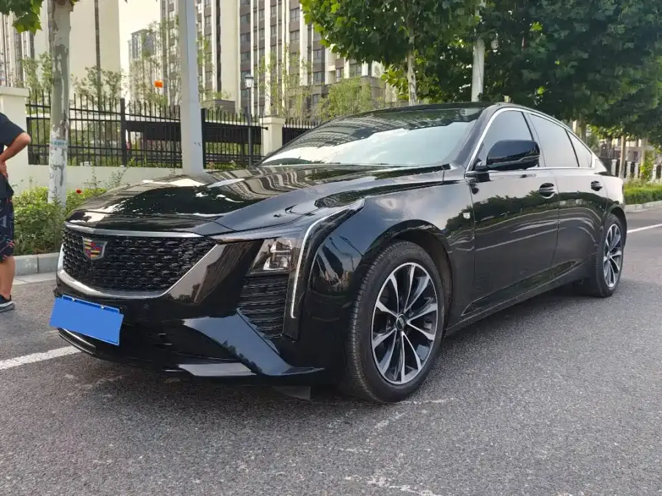 Cadillac CT5 Model 28T Urban Sport Edition 2025