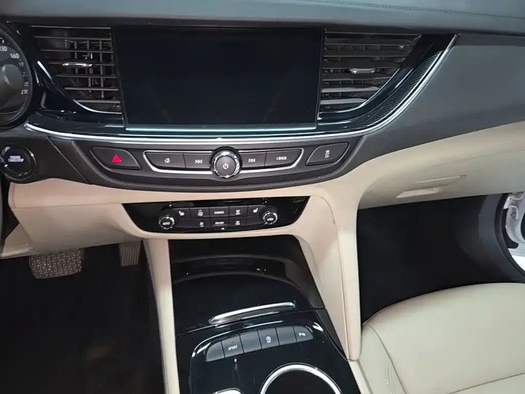 Buick Regal 552T Elite 2022 — фото 13