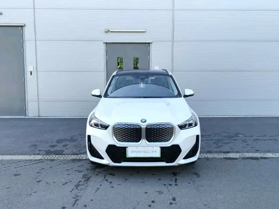 BMW iX1 eDrive25L M Sport Package 2025