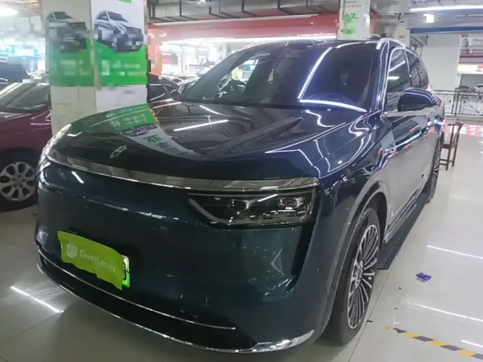 AITO Wenjie AITO M8 Model Extended Range Ultra Edition 53.4kWh 5-Seater 2025