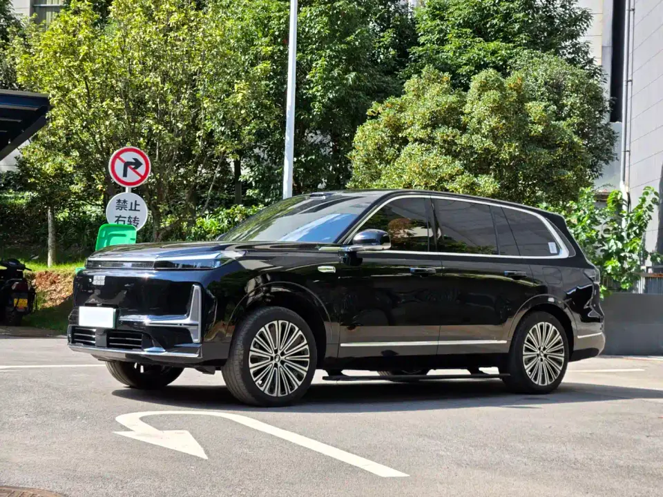 Geely Galaxy Galaxy M9 Base Model 2025