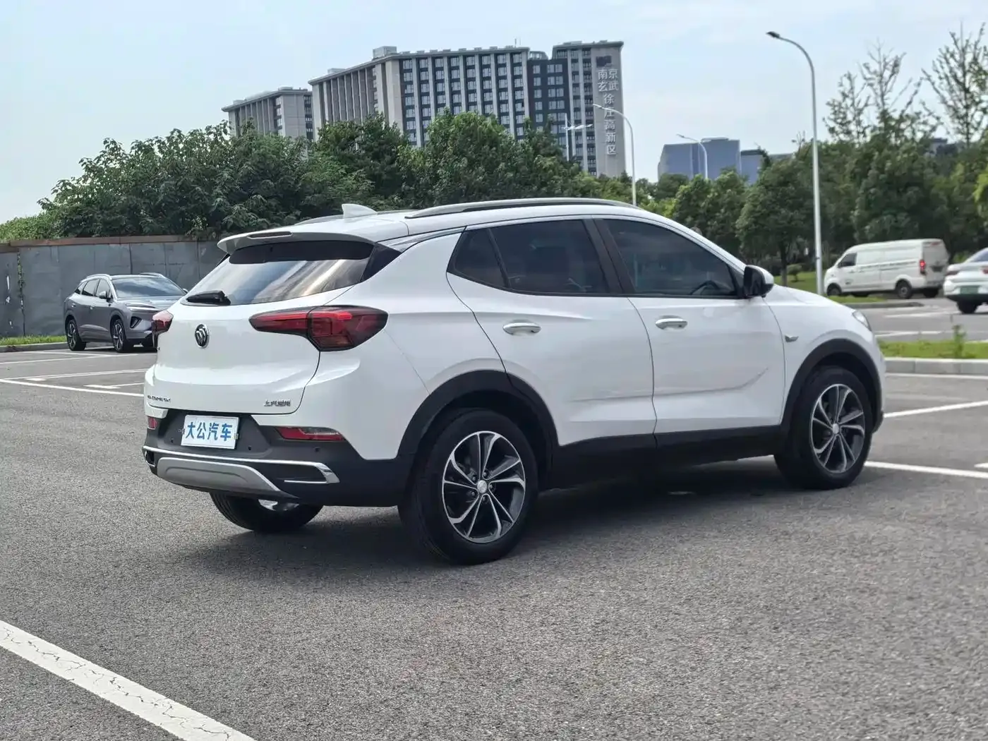Buick Encore GX 20T CVT 2WD Luxury Model 2021 — фото 12