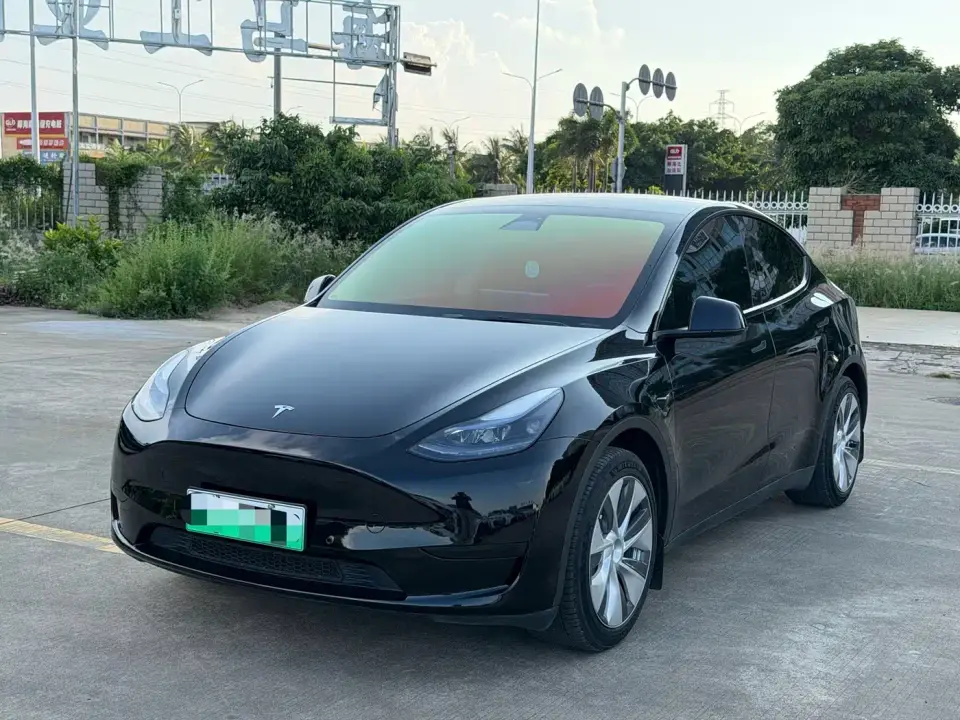 Tesla Model Y Rear-Wheel Drive Edition 2023