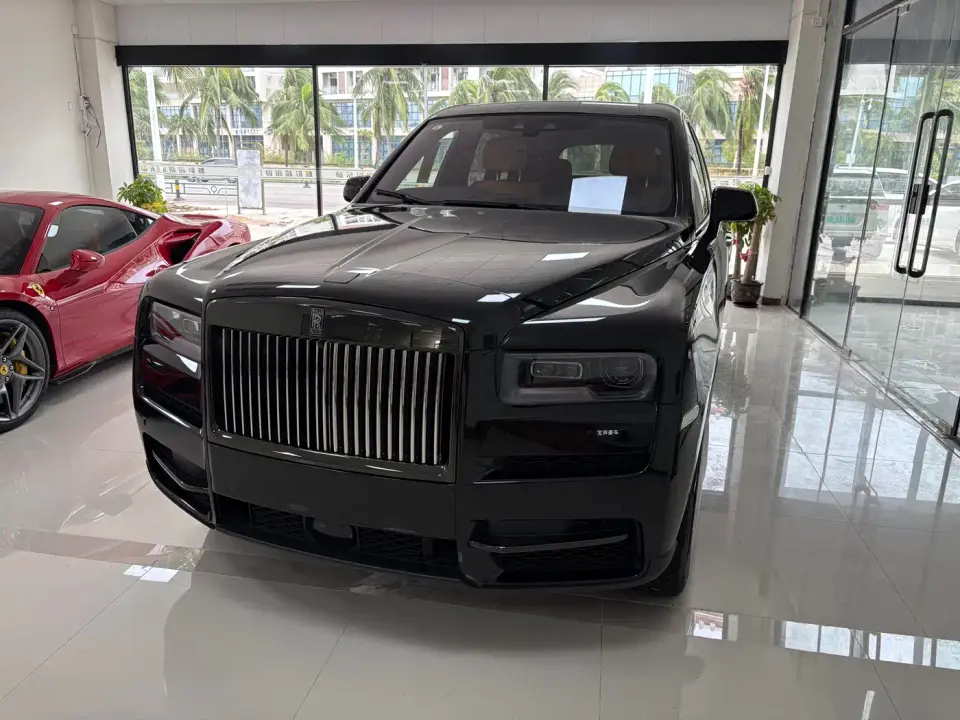 Rolls-Royce Cullinan 4-Seater 2025