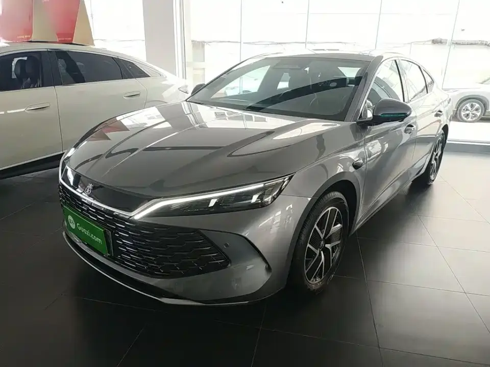 BYD Qin L DM-i Smart Drive Edition 120KM Leading 2025