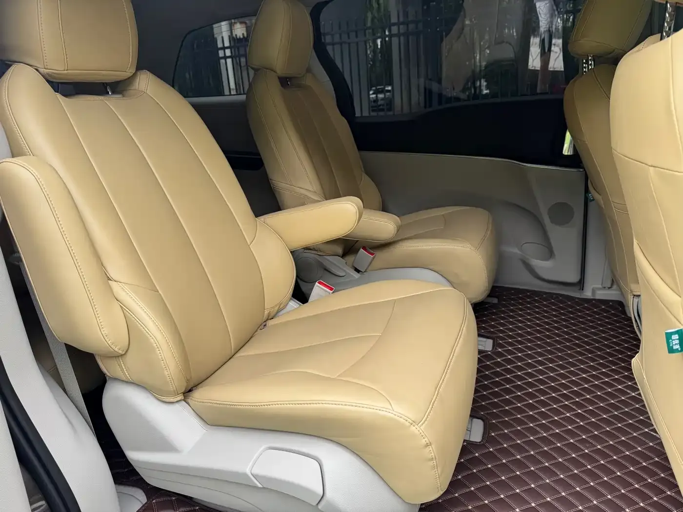 Buick GL8 Land Business Class 652T Comfort 2021 — фото 15
