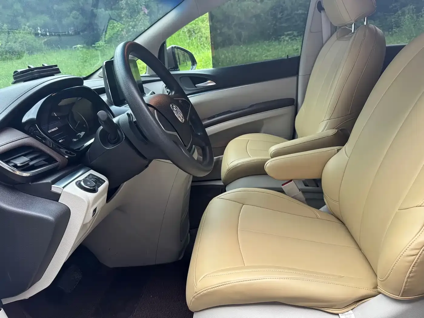 Buick GL8 Land Business Class 652T Comfort 2021 — фото 10