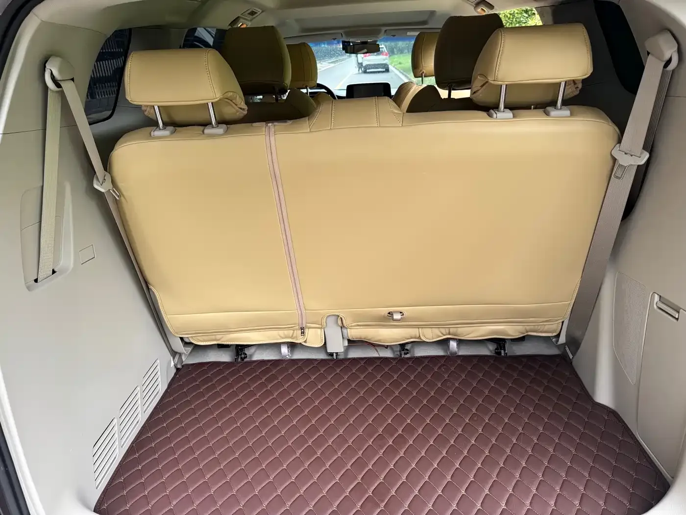 Buick GL8 Land Business Class 652T Comfort 2021 — фото 17