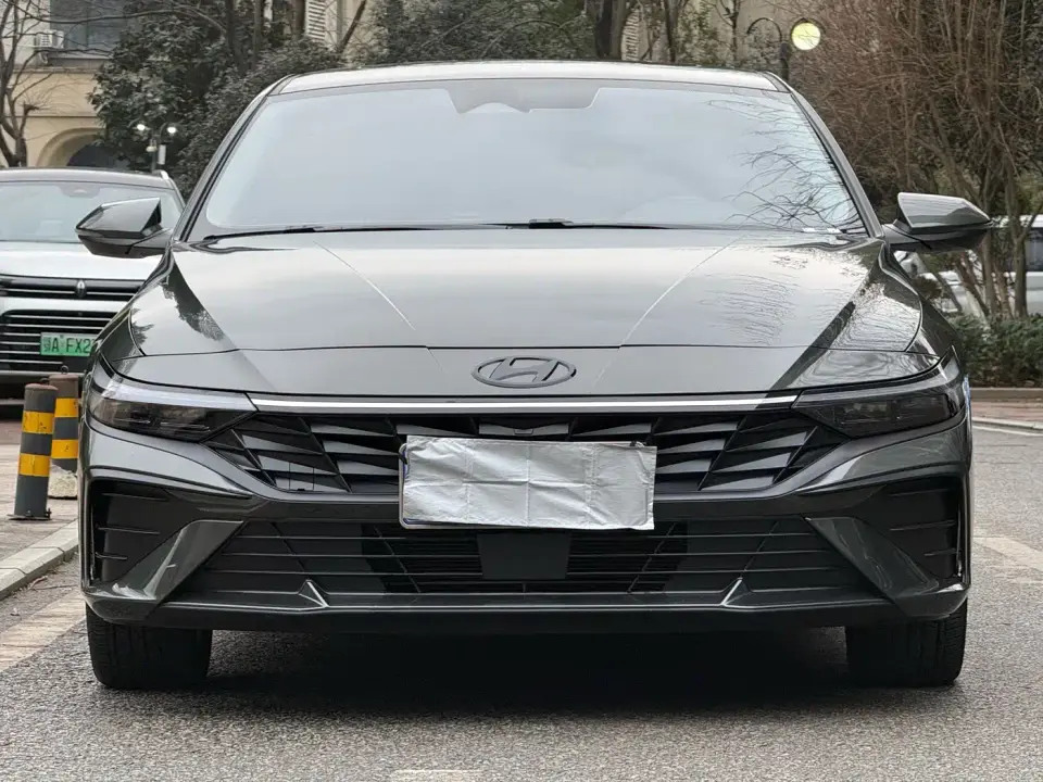Hyundai Elantra Model 1.5L CVT LUX Premium Edition 2024