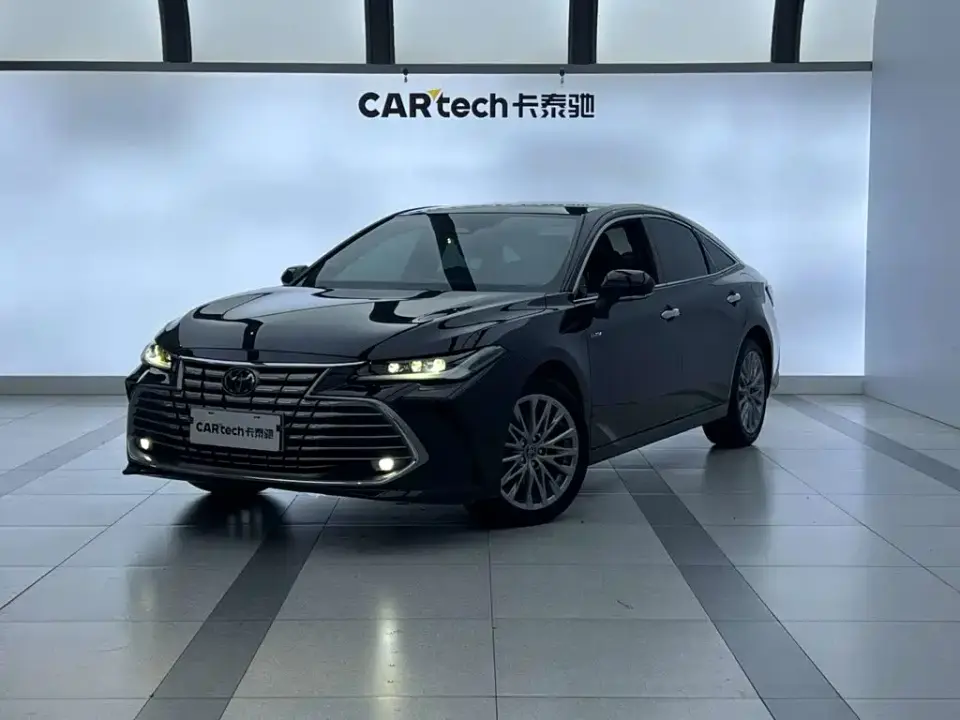 Toyota Avalon Hybrid 2.0L Luxury Edition 2025