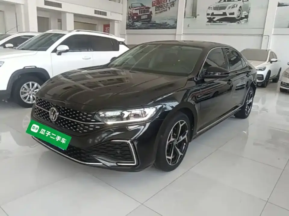 Volkswagen Passat Model 380TSI Starlight Elite 2024