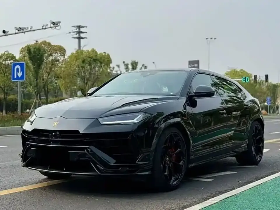 Lamborghini Urus 4.0T V8 Performante 2023