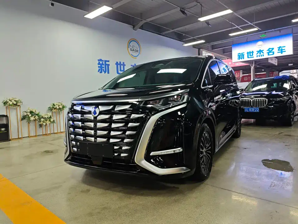 Denza D9 DM-i 980 AWD Prestige 2024
