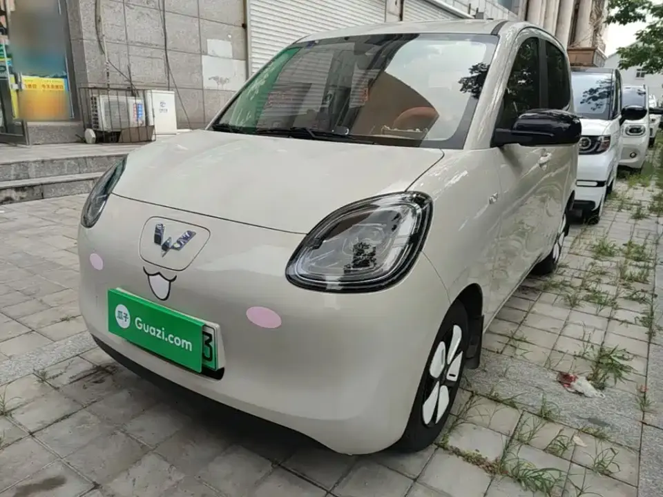Wuling Motors Hongguang MINIEV 4-Door Advanced 2025
