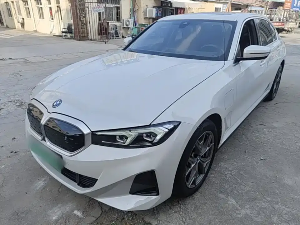 BMW i3 eDrive 35 L 2024