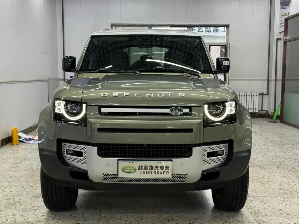 Land Rover Defender 110 P400 X-DYNAMIC HSE 2021