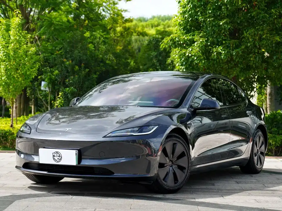 Tesla Model 3 Long Range All-Wheel Drive 2024
