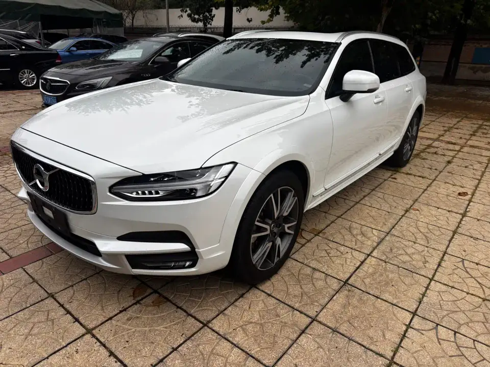 Volvo V90 Cross Country T5 AWD Wisdom 2020