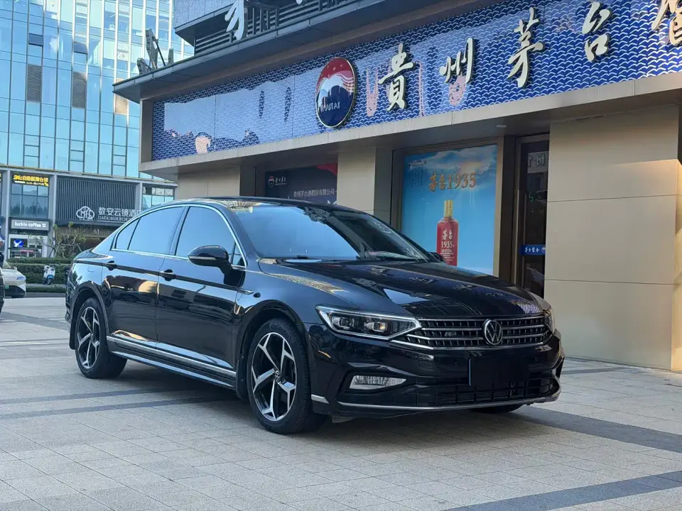 Volkswagen Magotan 330TSI DSG 30th Anniversary Edition 2023
