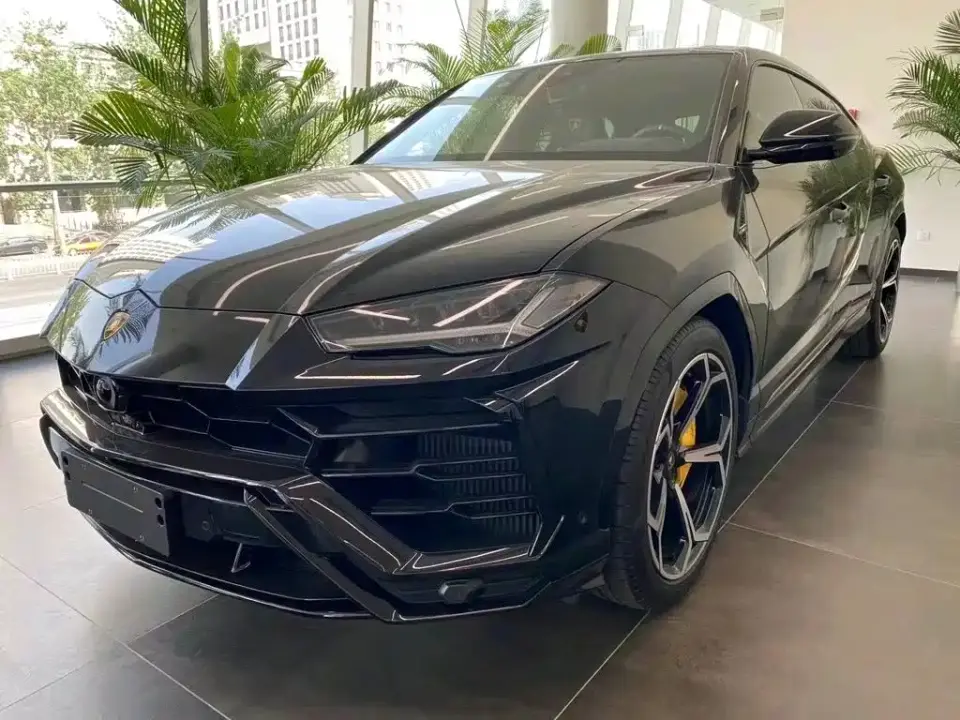 Lamborghini Urus 4.0T V8 2022