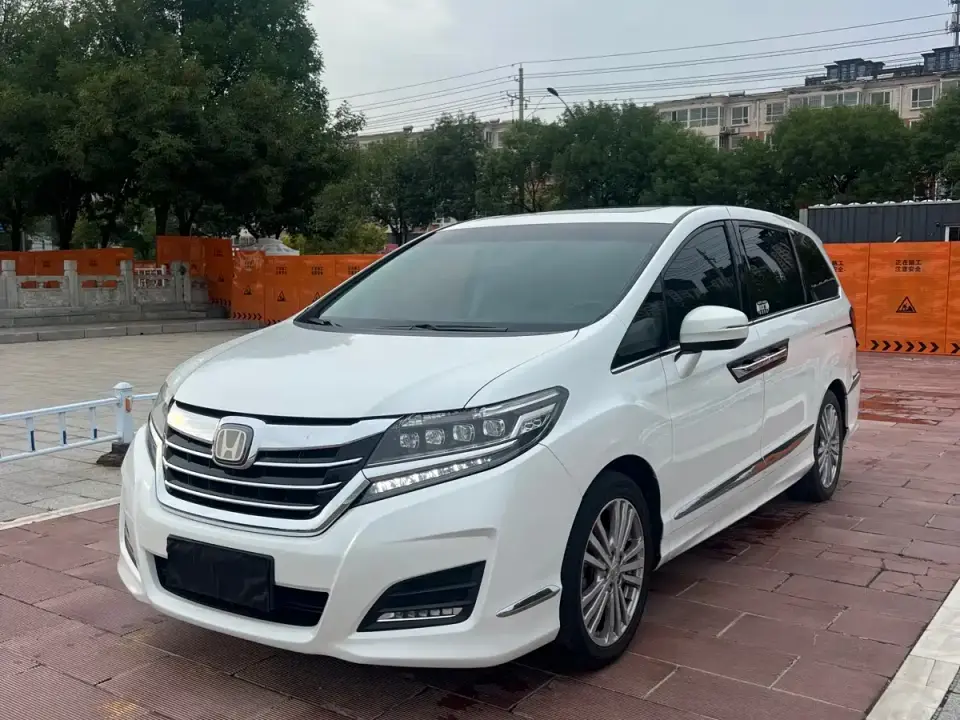 Honda Elysion 2.4L Luxury Edition 2019