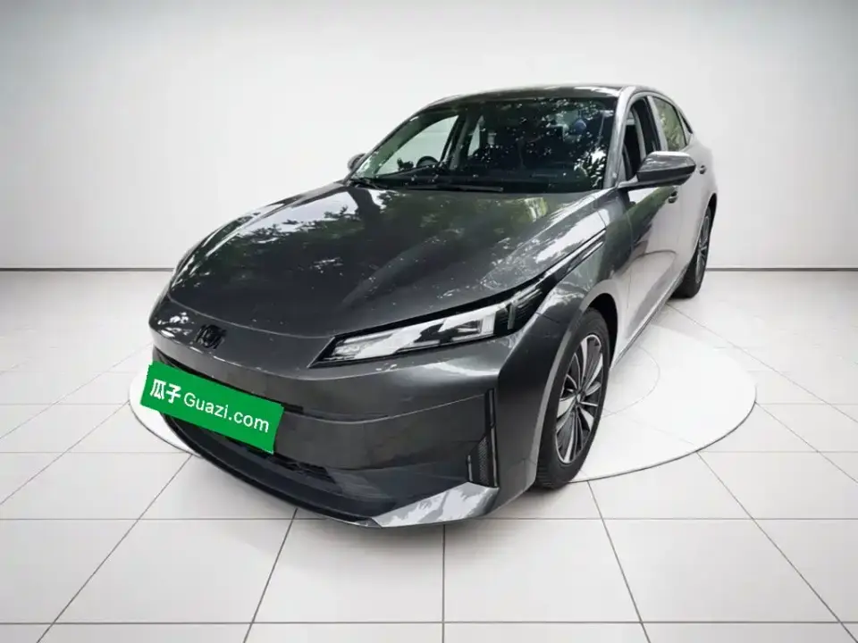 Changan Qiyuan A05 Deluxe Edition 70 Surpass 2024
