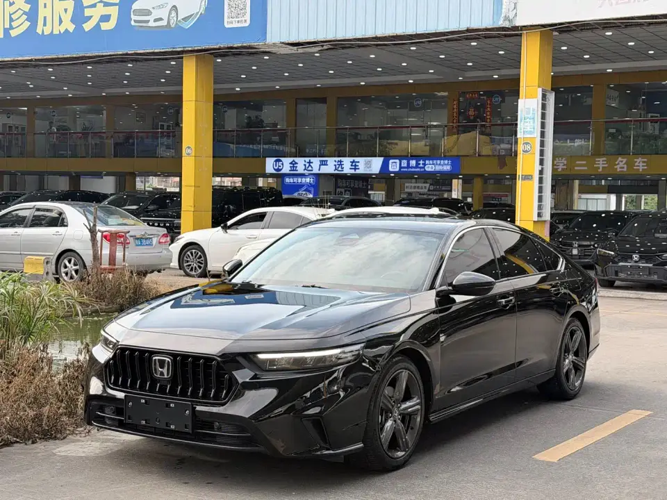 Honda Inspire 260TURBO Delicate Edition 2023