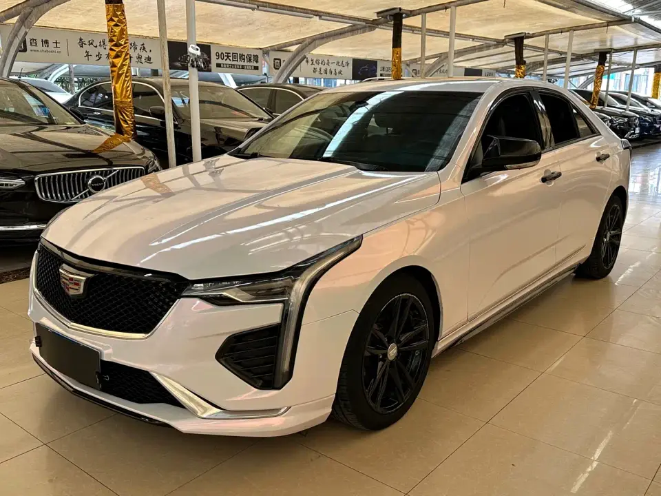Cadillac CT4 28T Fashion Edition 2021