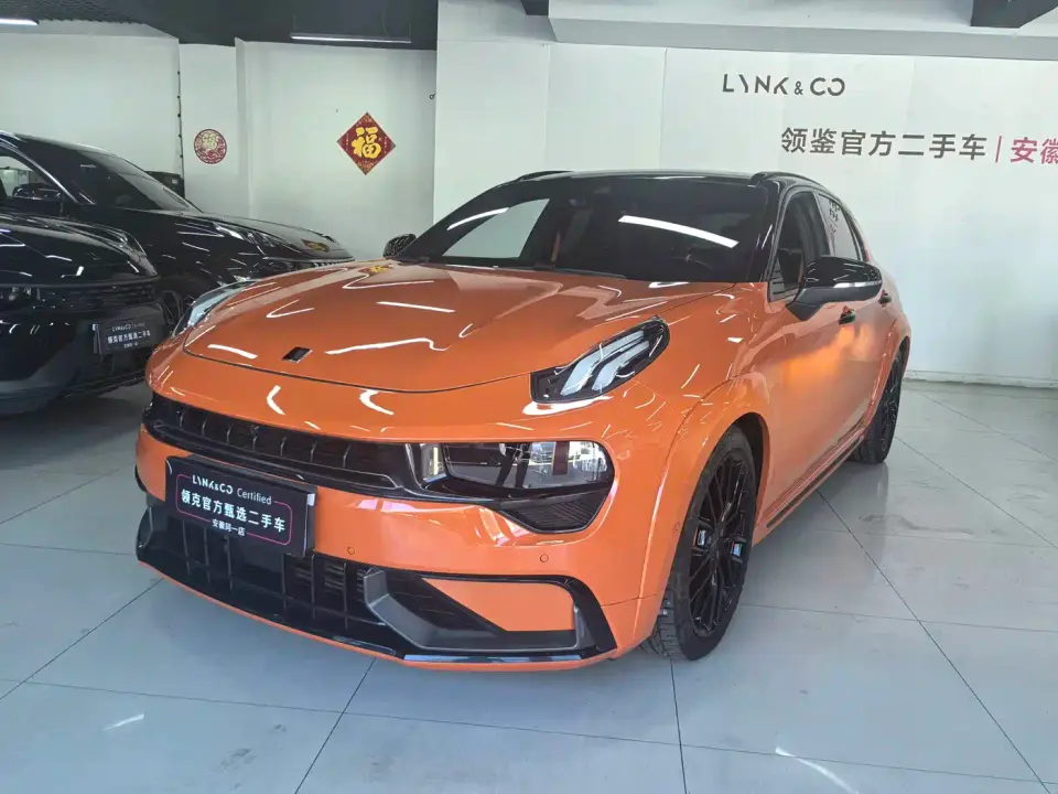 Lynk & Co 02 Hatchback 2.0TD Halo Driving Control Package Edition 2022