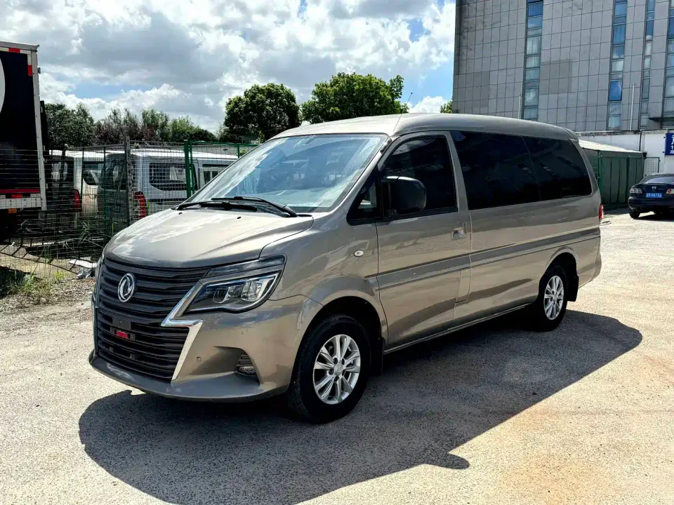Dongfeng Fengxing Lingzhi M5 1.6L Luxury 7-Seater 2021