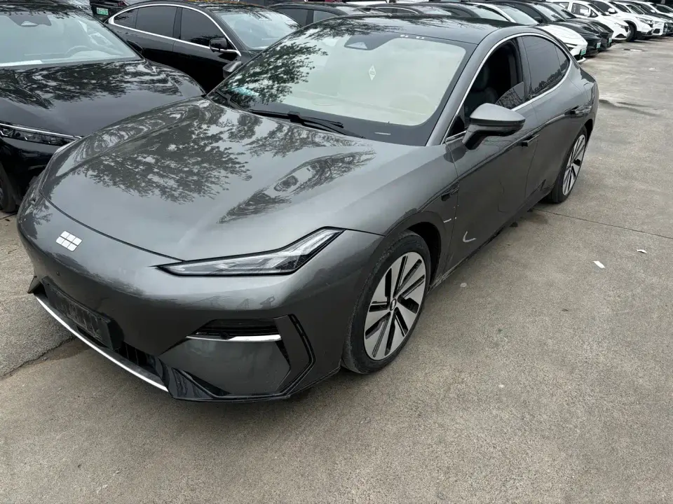 Geely Galaxy Galaxy E8 665km RWD Starship Voyager Edition 2024