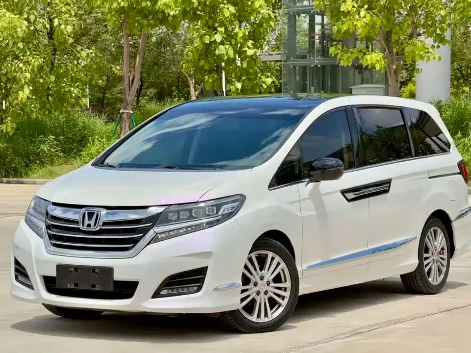 Honda Elysion 2.4L Luxury Edition 2019