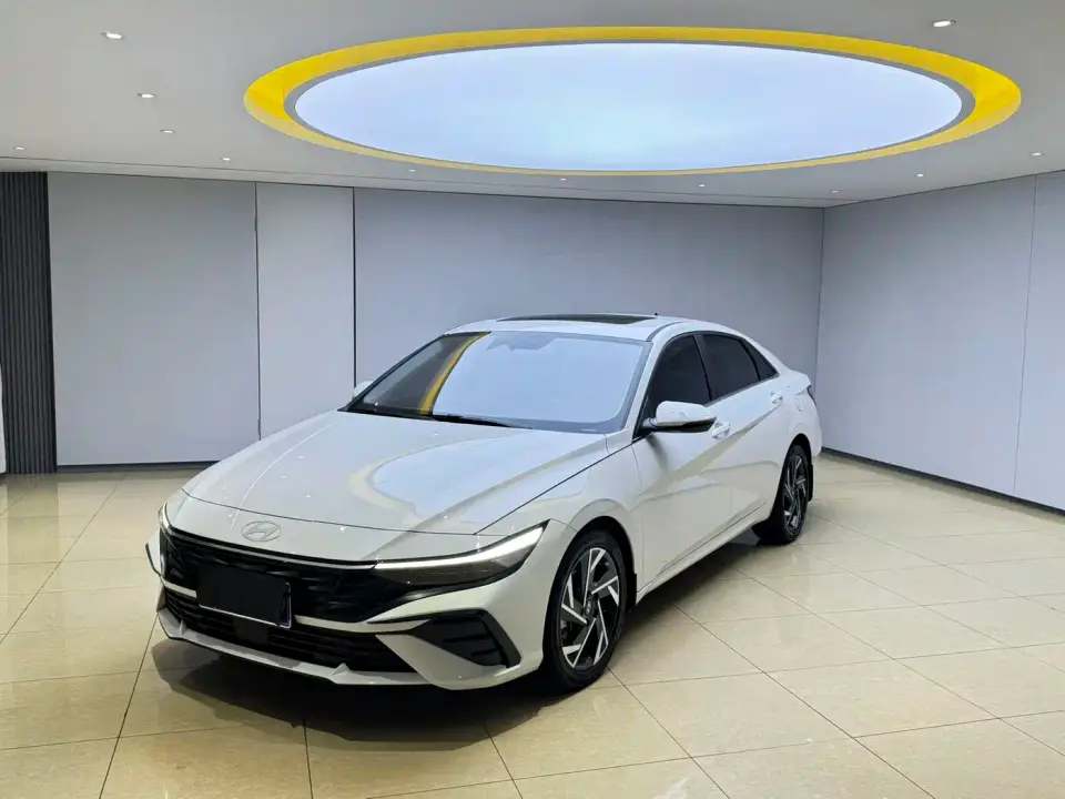 Hyundai Elantra Model 1.5L CVT LUX Premium Edition 2023