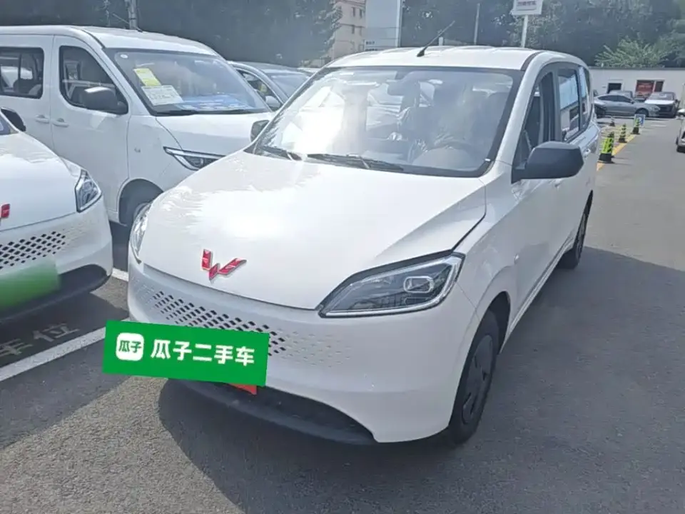 Wuling Motors Wuling Hongguang New Energy Extended-Range Hybrid 50KM Comfort Version 2026