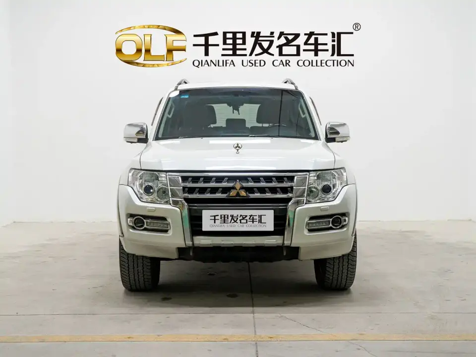 Mitsubishi Pajero (Import) 2019