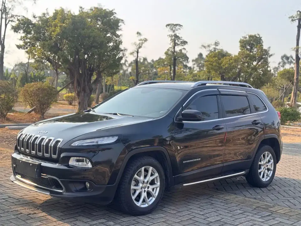 Jeep Cherokee 2.0L Superior Edition 2019