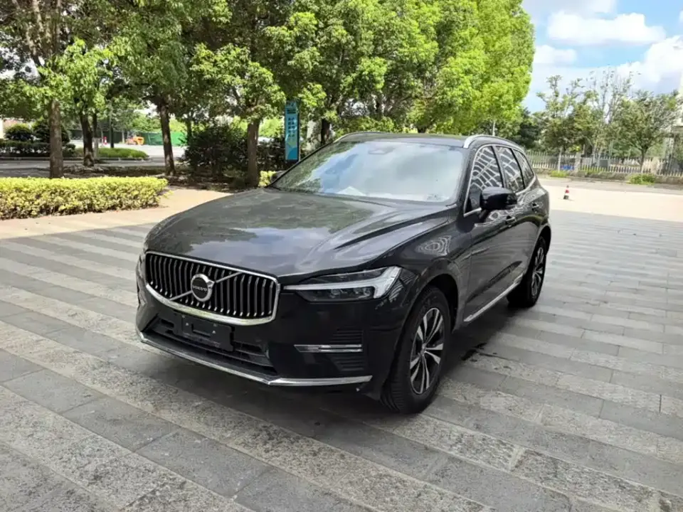 Volvo XC60 B5 AWD Smart Luxury Edition 2022