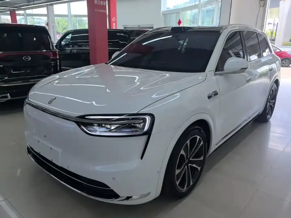 AITO Wenjie AITO M7 Extended Range Base Model 6-Seater 2025