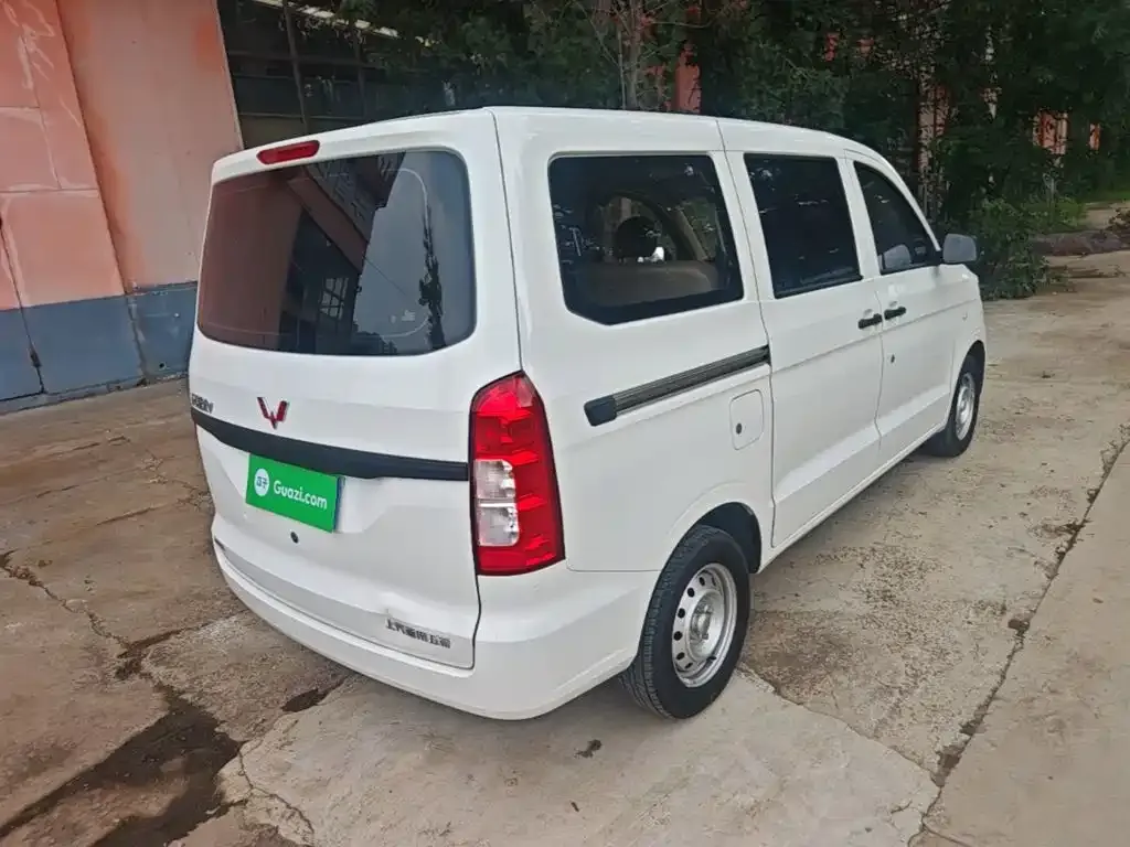 Wuling Motors Wuling Hongguang V 1.5L Power Take Edition Electric Power Steering LAR 2024 — фото 5
