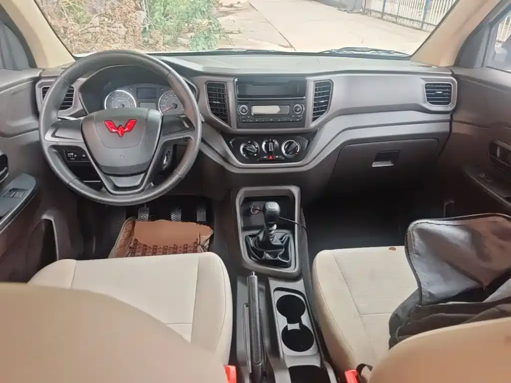 Wuling Motors Wuling Hongguang V 1.5L Power Take Edition Electric Power Steering LAR 2024 — фото 6