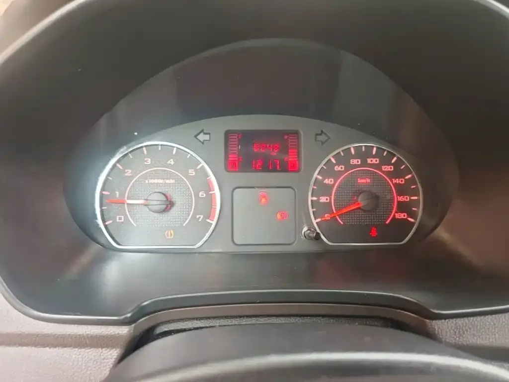 Wuling Motors Wuling Hongguang V 1.5L Power Take Edition Electric Power Steering LAR 2024 — фото 8