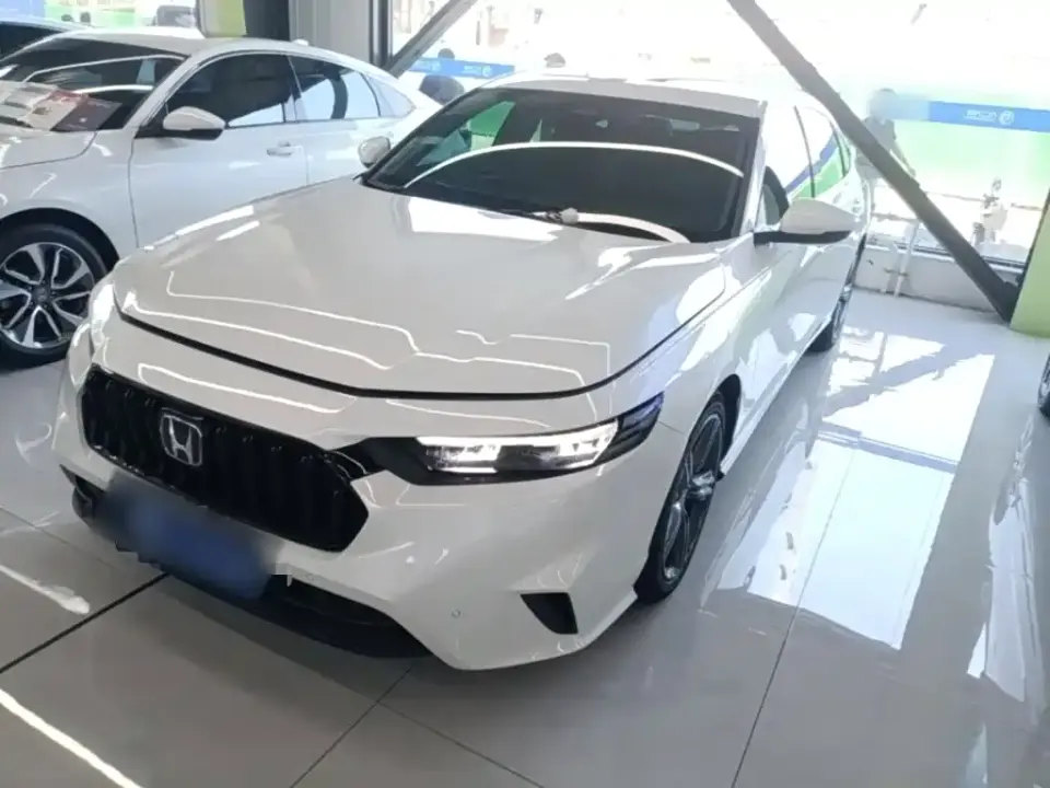 Honda Inspire 260TURBO Delicate Edition 2023